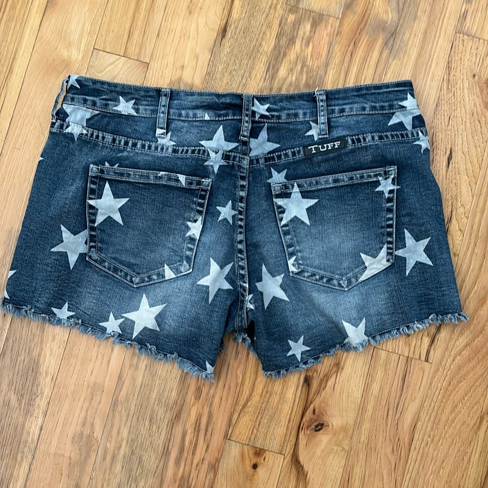 Cowgirl Tuff shorts size 30